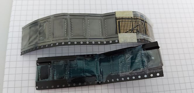 Flexible Leiterplattenstreifen auf Millimeterpapier