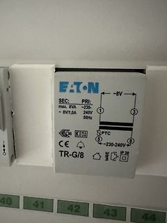 Typenschild eines Eaton-Transformators
