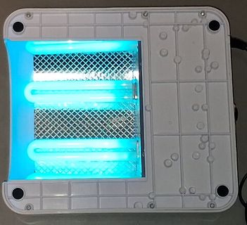 UV-Lichtquelle mit Leuchtstoffröhren