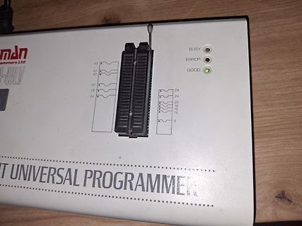 Universal Programmiergerät mit Sockel