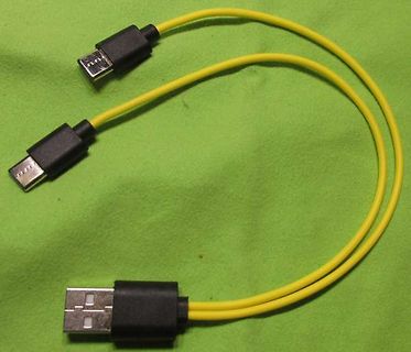 USB-Kabel mit verschiedenen Steckertypen
