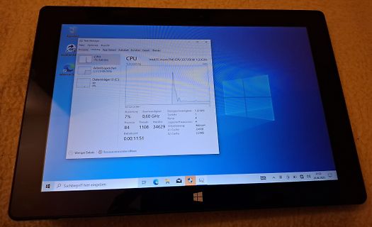 Foto eines Tablets mit Task-Manager