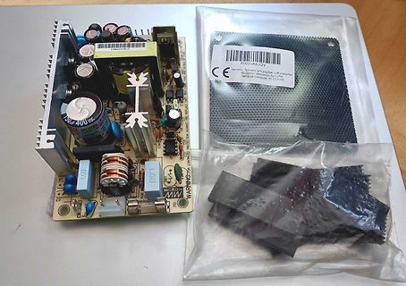 Netzteil-Platine und Ersatzteile in Plastikbeutel