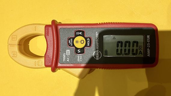 Stromzange mit Digitalanzeige