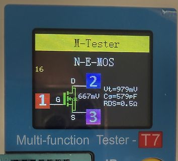 Display eines Transistor-Testers T7