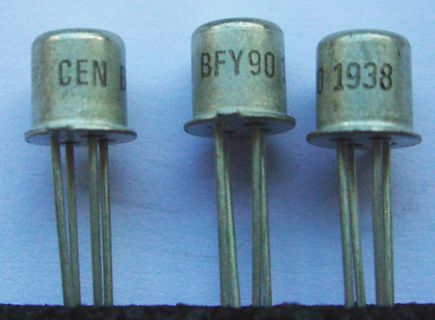 Drei Transistoren im TO-72 Gehäuse