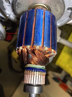 Kommutator und Wicklungen eines Elektromotors