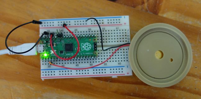 Raspberry Pi Pico Aufbau auf Breadboard mit Lautsprecher