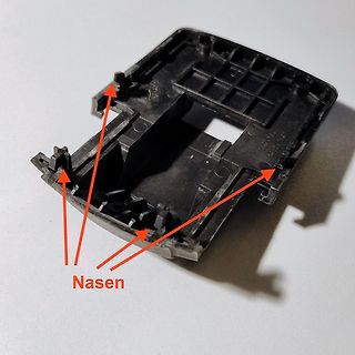 Gehäuse mit markierten Nasen
