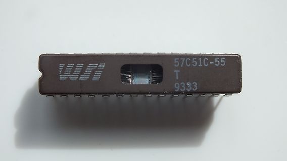 EPROM Bauteil 57C51C-55