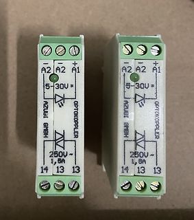 Zwei Optokoppler-Module von Azubi GmbH