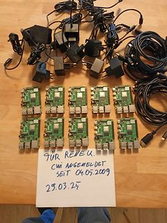 Raspberry Pi Boards mit Netzteilen