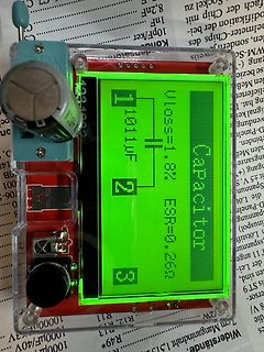 Messgerät für Kondensatoren mit LCD-Display