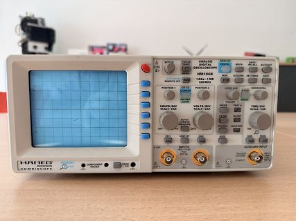 Hameg HM1008 Kombioskop auf Tisch