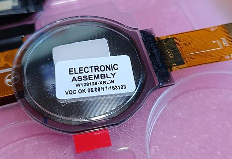 Elektronische Baugruppe mit Etikett