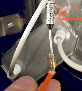 Temperatursensor an einem Bauteil