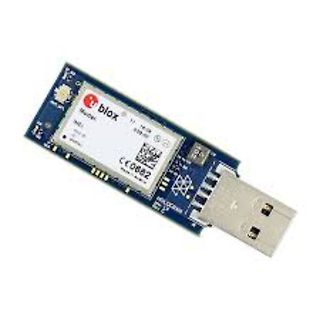 USB-Stick mit Leiterplatte und Aufkleber