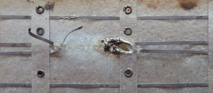 Beschädigte Leiterplatte mit Lötschaden