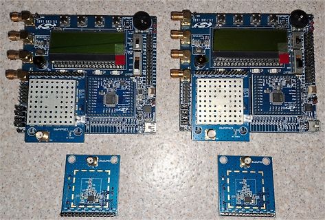 Zwei Silicium Labs EZRadioPro Entwicklungsboards und zwei Module