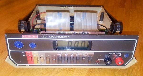 Geöffnetes Keithley 169 Multimeter