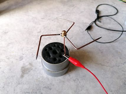 Aufbau einer Drahtantenne mit Krokodilklemme