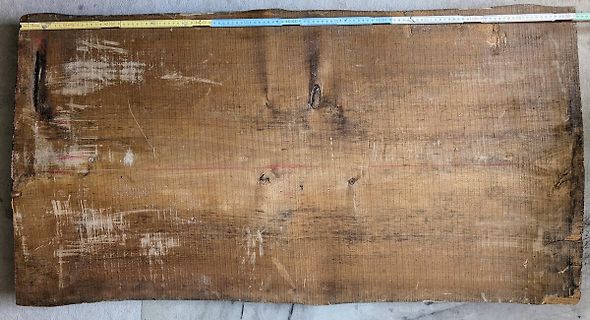 Holzbrett mit Maßband