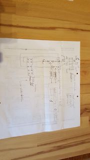Handgezeichneter Schaltplan auf Papier