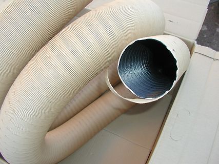 Flexibler Schlauch in einem Karton