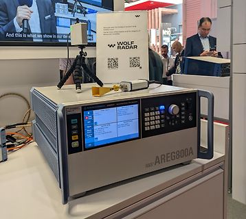 Rohde & Schwarz AREG800A Radar Signal Generator