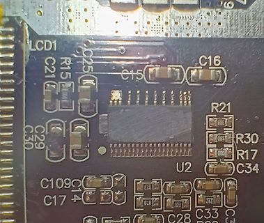 Nahaufnahme einer Leiterplatte mit SMD-Bauteilen