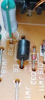 Nahaufnahme einer Leiterplatte mit elektronischen Bauteilen