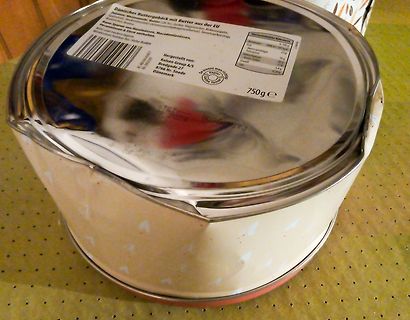 Dänisches Buttergebäck in einer Dose