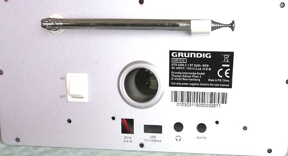 Rückseite eines Grundig Radios