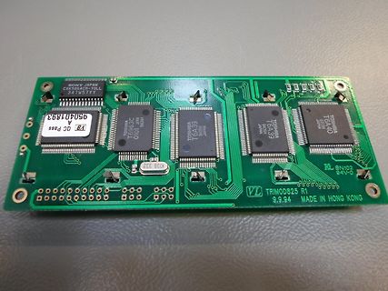 Grüne Leiterplatte mit Toshiba-Chips