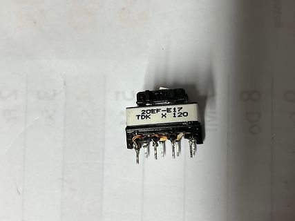 TDK Bauteil mit Typenbezeichnung