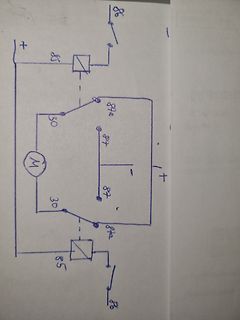 Handgezeichneter Schaltplan mit Relais und Motor