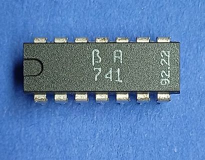 IC-Bauteil 741 Operationsverstärker