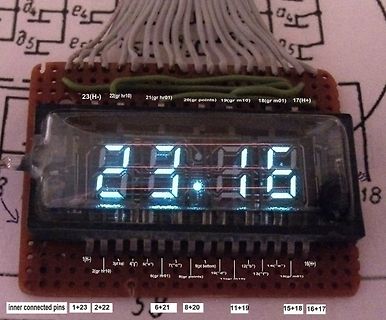 Prototyp einer Digitaluhr auf Lochrasterplatine