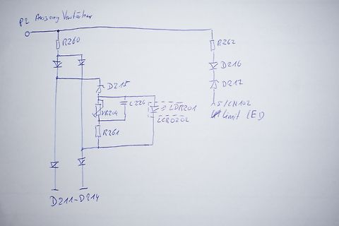 Handgezeichneter Schaltplan mit Dioden und Widerständen