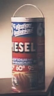 Dose mit Aufschrift Diesel