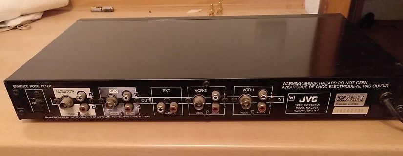 Rückseite eines JVC Videorecorders