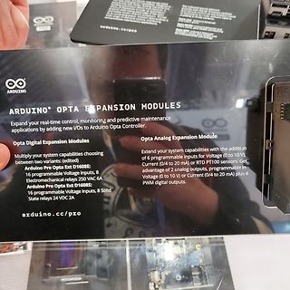 Werbebroschüre für Arduino Opta Expansionsmodule