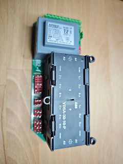 Elektrischer Schütz auf Leiterplatte