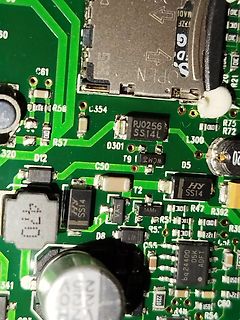 Nahaufnahme einer Leiterplatte mit SMD-Bauteilen