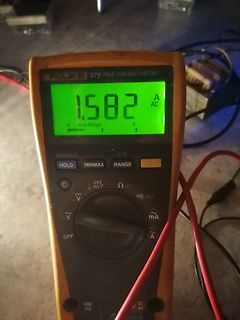 Fluke 179 True RMS Multimeter mit Messwert