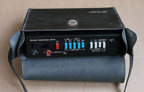 Sinclair Multimeter DM2 in Tasche