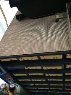 Schubladenschrank für Widerstände