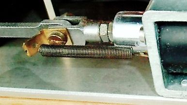 Mechanische Bauteile und Gewindestange