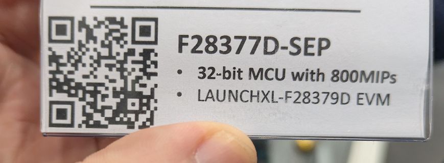 Etikett eines F28377D-SEP Mikrocontrollers
