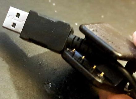 USB-Kabel und Adapter